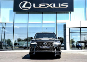 Lexus LX 570 5.7 AT (383 л.с.) 4WD Black Vision II+ 5 м JN Автомобили с пробегом Шымкент  