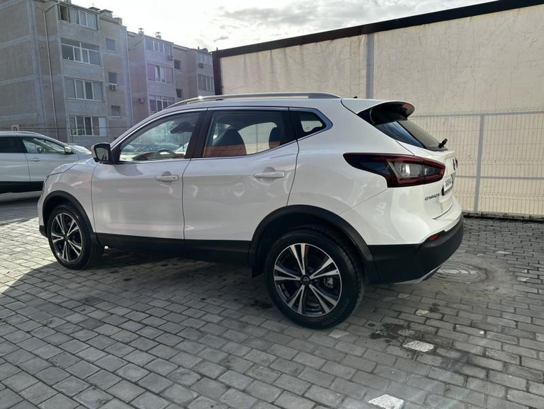 Nissan Qashqai 2.0 CVT (144 л. с.) LE+ Авто Люкс г. Севастополь