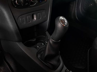 Renault Новый Logan 1.6 MT (82 л.с.)