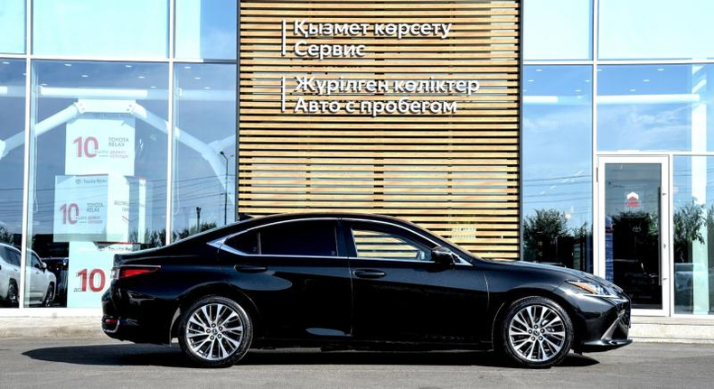 Lexus ES 250 AT (200 л.с.) Premium 28 Автомобили с пробегом Шымкент  