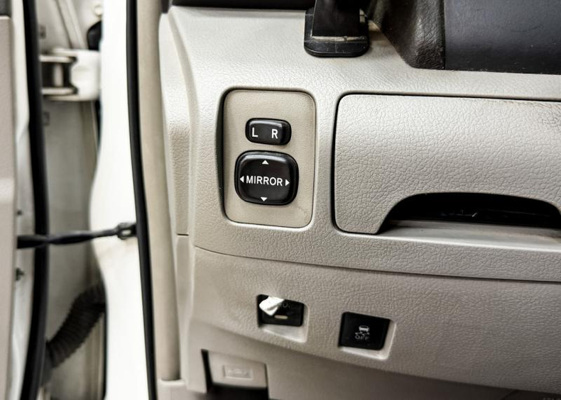 Toyota 2.5 AT FWD (179 л.с.) Люкс ORBIS AUTO г. Алматы