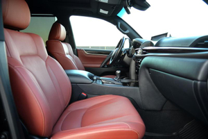 Lexus LX 5.7 AT 4WD (383 л.с.) 570 Black Vision II 5 м QB Автомобили с пробегом Шымкент  