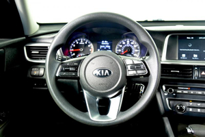 Kia Optima 2.4 AT FWD (188 л.с.) GDI Comfort Автомобили с пробегом Шымкент  