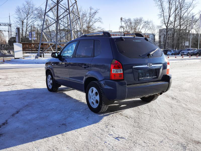 Hyundai Tucson 2.0 MT 4WD (141 л. с.)