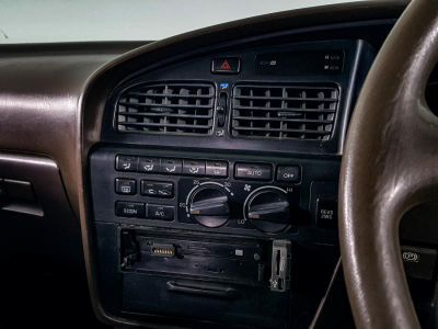 Toyota Vista 2.0 AT (140 л.с.)