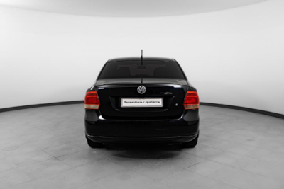 Volkswagen Polo 1.6 MT (105 л. с.)