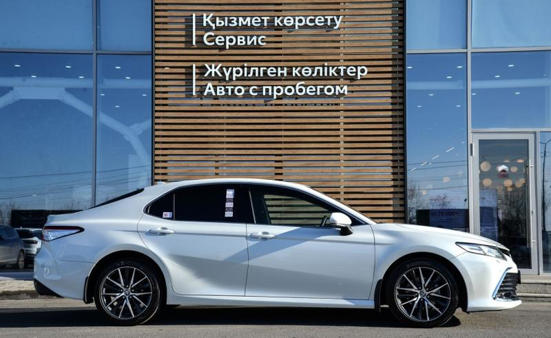 Toyota Camry 2.5 AT (206 л.с.) Престиж Плюс KX Автомобили с пробегом Шымкент  