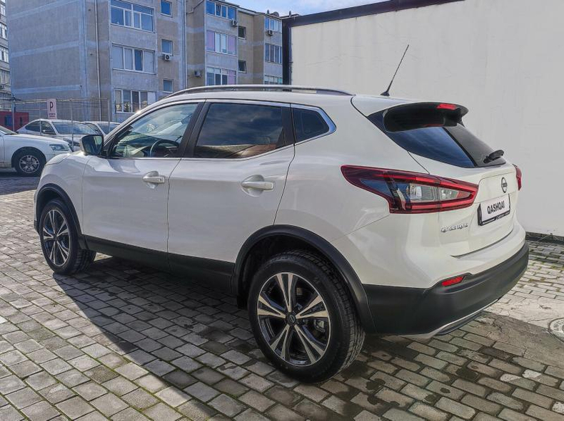 Nissan Qashqai 2.0 CVT (144 л. с.) LE+ Авто Люкс г. Севастополь