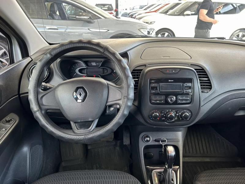 Renault Kaptur 1.6 MT (114 л. с.) Авто Люкс KIA Севастополь