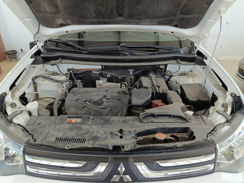 Mitsubishi 2.4 CVT 4WD (167 л.с.) Invite Твоё авто (Киров)