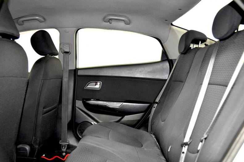 Kia 1.6 AT (123 л. с.) Автомобили с пробегом Шымкент  