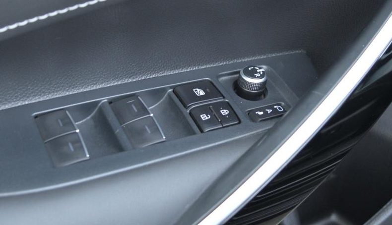 Toyota Corolla 1.6 CVT FWD (122 л.с.) Престиж Автомобили с пробегом Шымкент  