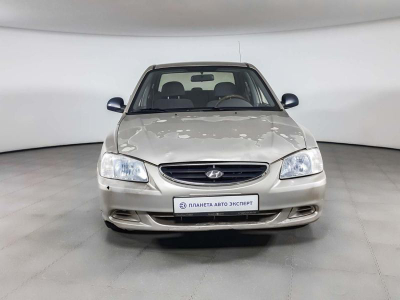 Hyundai Accent 1.5 MT (102 л. с.)