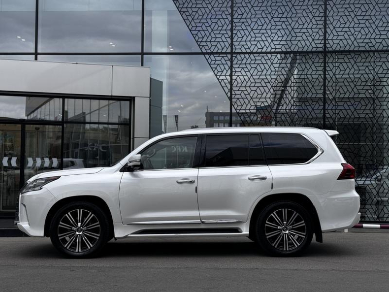 Lexus LX 570 5.7 AT (383 л.с.) 4WD Luxury+ <br>Тойота Центр Бишкек Бишкек