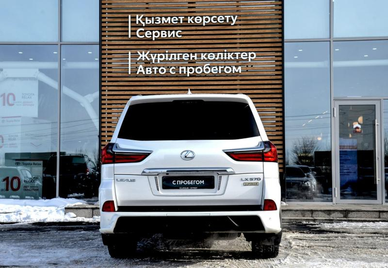 Lexus LX 570 5.7 AT (383 л.с.) 4WD Luxury 21+ Автомобили с пробегом Шымкент  