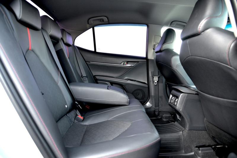 Toyota Camry 2.5 AT FWD (181 л.с.) S-edition Автомобили с пробегом Шымкент  