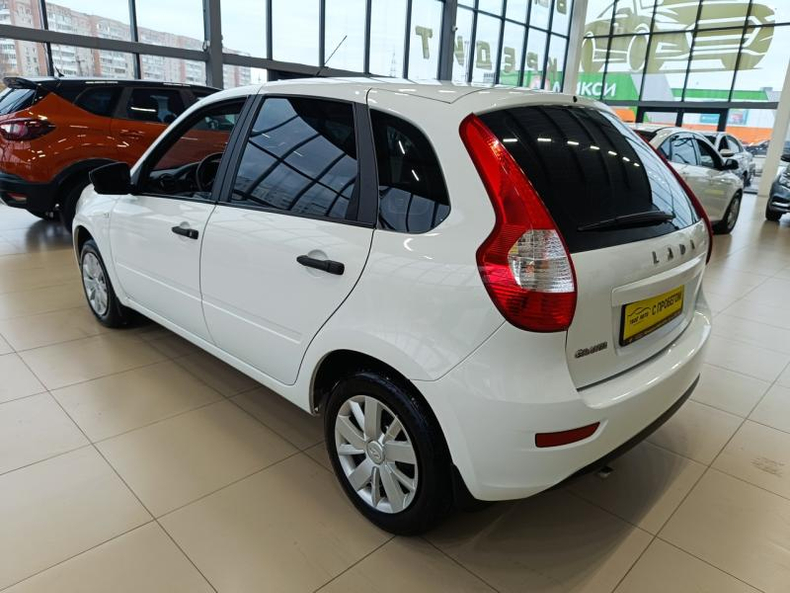 LADA (ВАЗ) Новая Granta хетчбэк 1.6 8 кл 5MT (87 л.с.) Comfort Твоё авто (Киров)