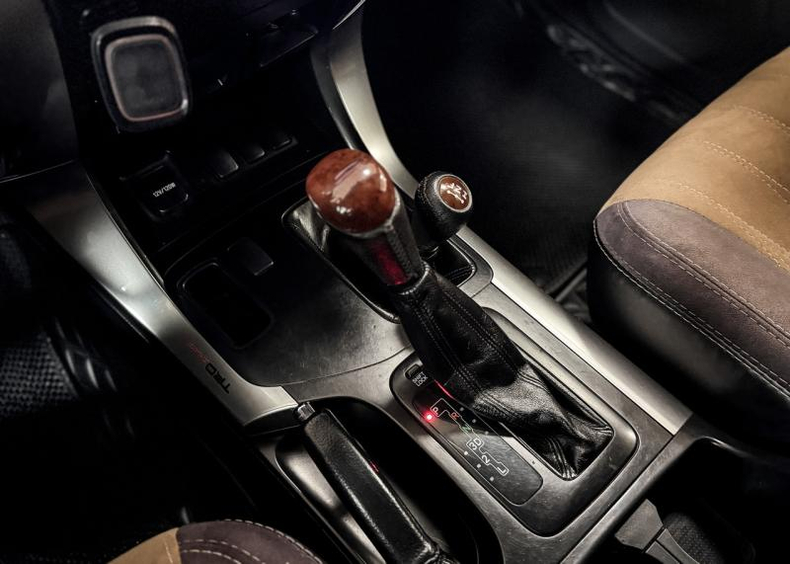 Toyota 2.7 AT 4WD (150 л.с.) Базовая ORBIS AUTO г. Алматы