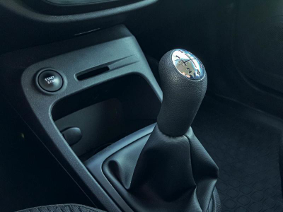 Renault Kaptur 1.6 MT (114 л. с.)