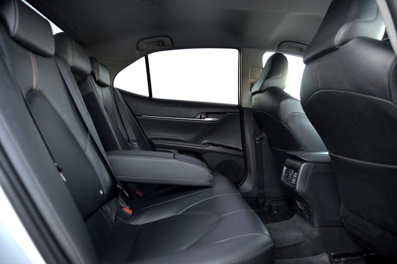Toyota Camry 2.5 AT FWD (199 л.с.) Престиж Плюс BX Автомобили с пробегом Шымкент  