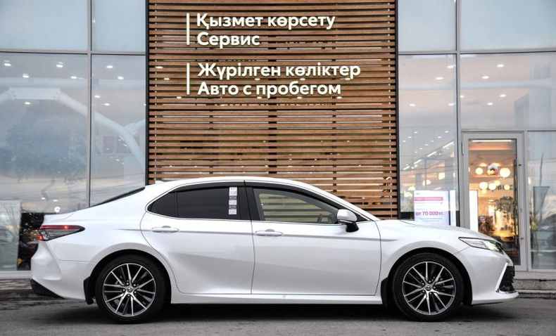 Toyota Camry 2.5 AT (206 л.с.) Люкс K5 Автомобили с пробегом Шымкент  
