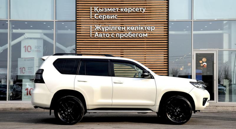 Toyota Land Cruiser Prado 2.7 AT 4WD (163 л.с.) Престиж Black Edition Автомобили с пробегом Шымкент  