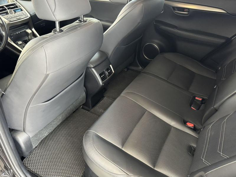 Lexus 200t АТ AWD (238 л. с.) Авто Люкс KIA Севастополь
