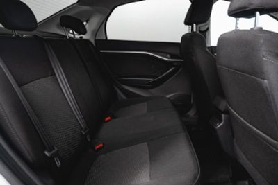 LADA Vesta 1.6 MT (106 л. с.)