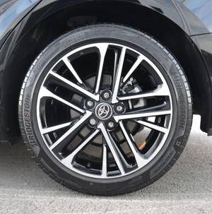 Toyota Camry 2.5 8AT FWD (204 л.с.) Люкс Автомобили с пробегом Шымкент  