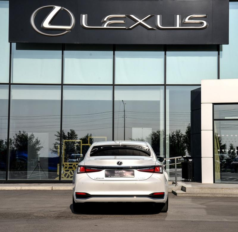 Lexus ES 250 AT (200 л.с.) Progressive Автомобили с пробегом Шымкент  