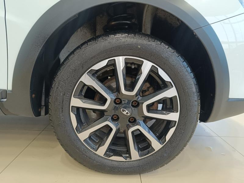 LADA (ВАЗ) Новая Vesta SW Cross 1.6 MT (106 л.с.) Comfort Plus + P1.1 Твоё авто (Киров)