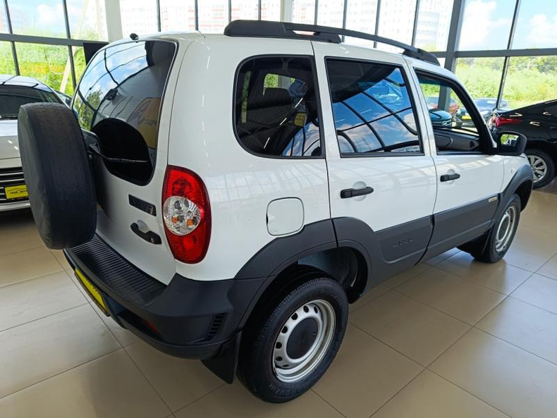 Chevrolet Niva Niva 1.7 MT 4WD (80 л.с.) GL Твоё авто (Киров)