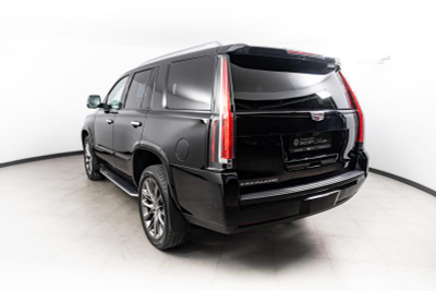 Cadillac Escalade 6.2 AT (426 л.с.) 4WD Luxury
