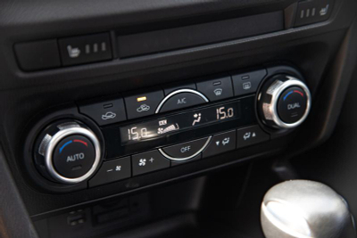 Mazda 3 1.5 AT (120 л.с.)