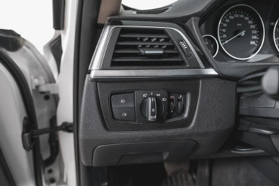 BMW 3 серия 320i AT (184 л. с.)