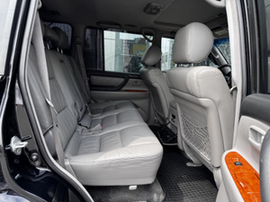 Toyota 4.2d AT 4WD (204 л.с.) TD Base <br>Тойота Центр Бишкек Бишкек