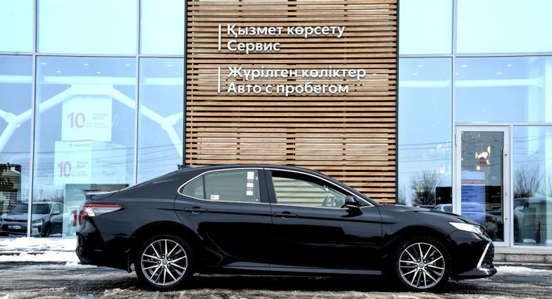 Toyota Camry 2.5 AT (206 л.с.) Люкс K5 Автомобили с пробегом Шымкент  