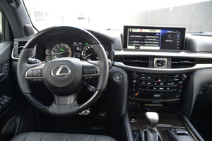 Lexus LX 5.7 AT 4WD (383 л.с.) 570 Black Vision II 5 м QB Автомобили с пробегом Шымкент  