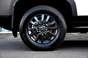 Toyota Land Cruiser Prado 2.7 AT 4WD (163 л.с.) Комфорт+ 7 мест Автомобили с пробегом Шымкент  