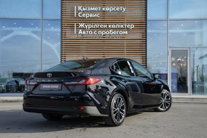 Toyota Camry 2.5 8AT FWD (204 л.с.) Люкс Автомобили с пробегом Шымкент  
