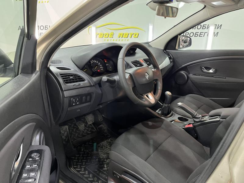 Renault 1.6 MT (110 л. с.) Expression Твоё авто (Йошкар-Ола)
