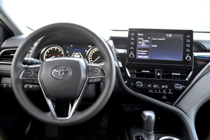 Toyota Camry 2.5 AT FWD (199 л.с.) Престиж Автомобили с пробегом Шымкент  