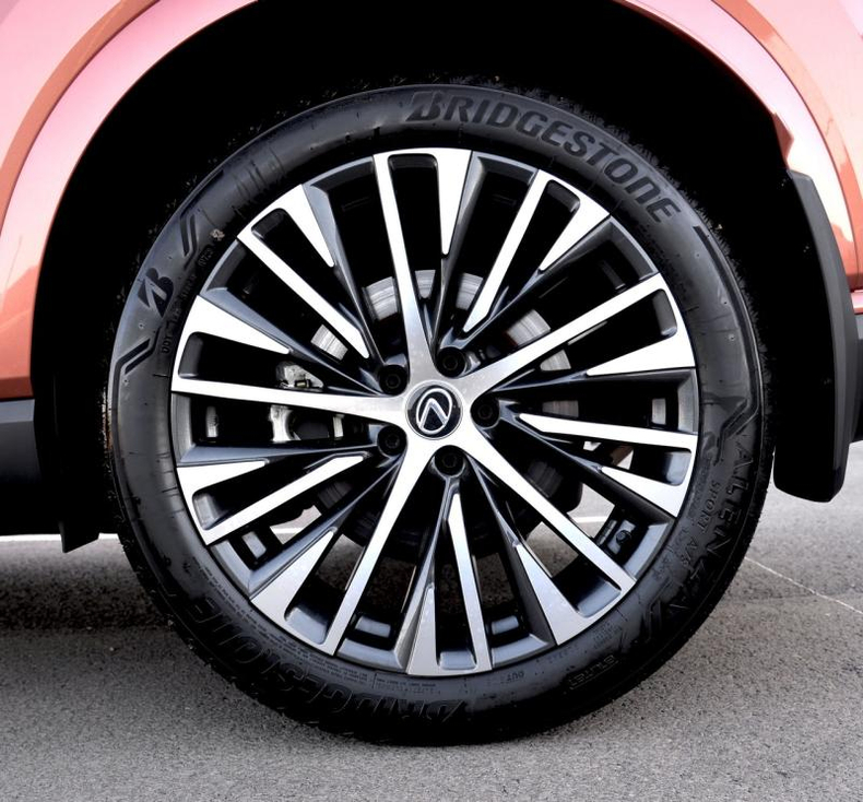 Lexus 2.4h AT AWD (371 л.с.) Luxury Автомобили с пробегом Шымкент  
