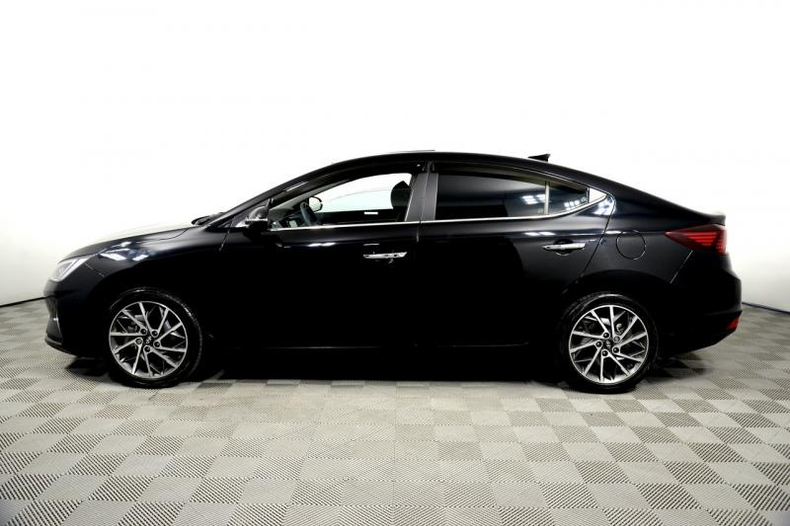 Hyundai Elantra 2.0 AT FWD (150 л.с.) Elegance + Пакет "High-Tech" (+Style) Автомобили с пробегом Шымкент  