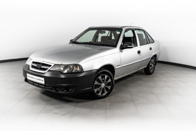 Daewoo Nexia 1.6 MT (109 л. с.)