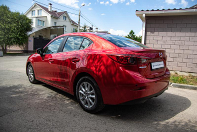 Mazda 3 1.5 AT (120 л.с.)