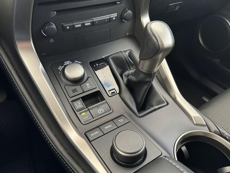 Lexus 200t АТ AWD (238 л. с.) Авто Люкс KIA Севастополь