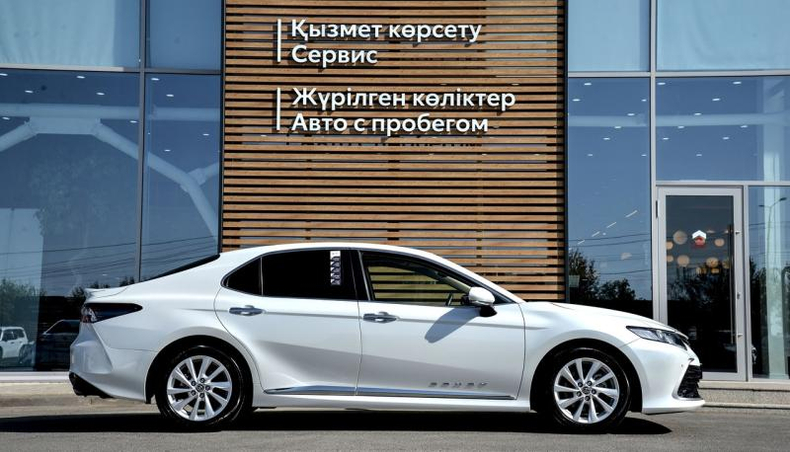 Toyota Camry 2.5 AT FWD (206 л.с.) Комфорт Автомобили с пробегом Шымкент  