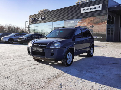 Hyundai Tucson 2.0 MT 4WD (141 л. с.)