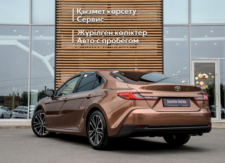 Toyota Camry 2.5 8AT FWD (204 л.с.) Люкс Автомобили с пробегом Шымкент  